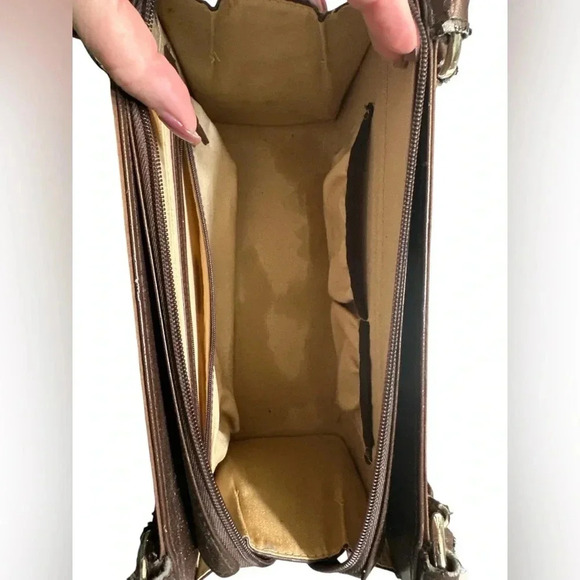 Miche interchangeable purse- base bag plus 10 shells- 5 never used - Picture 3 of 16